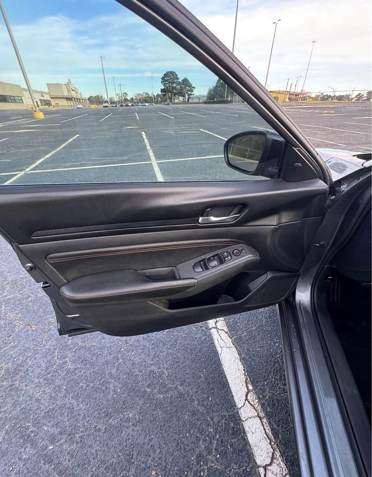 2019 Nissan Altima SR - Photo 14