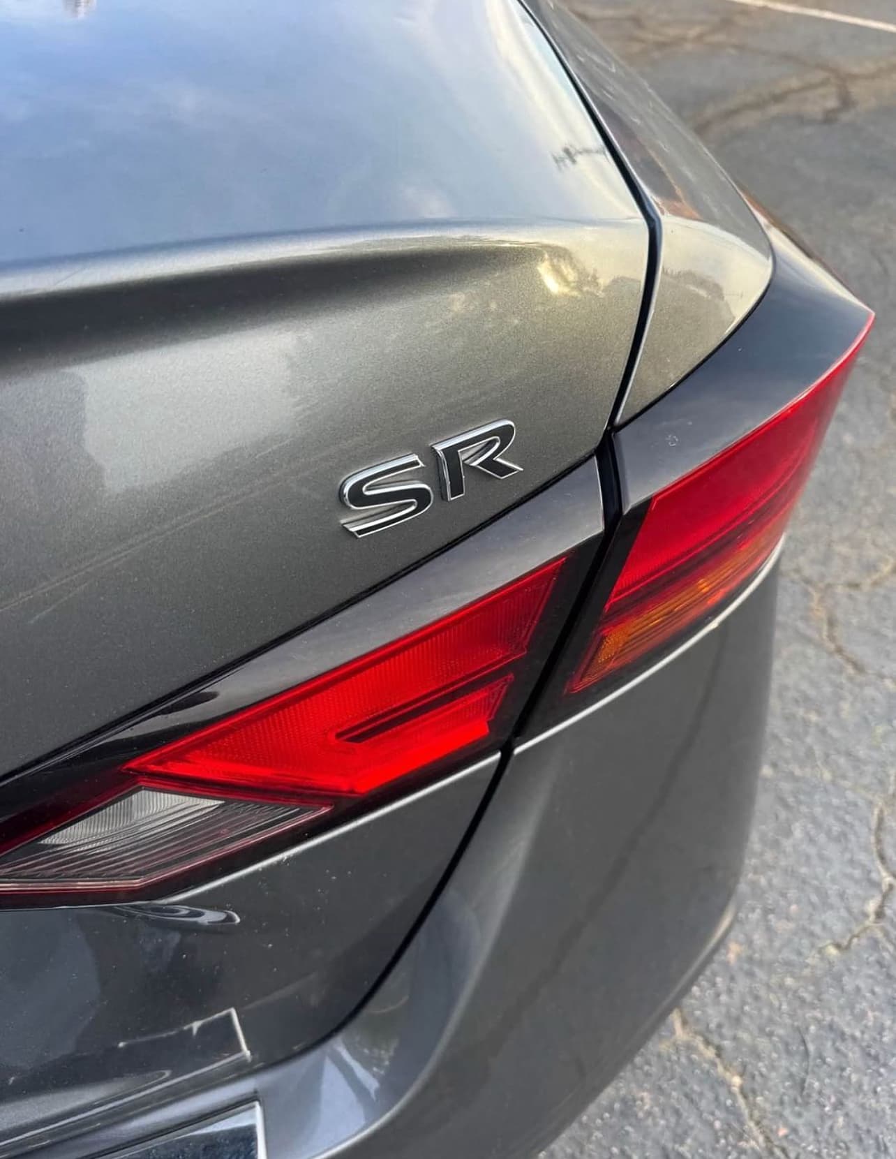 2019 Nissan Altima SR - Photo 17